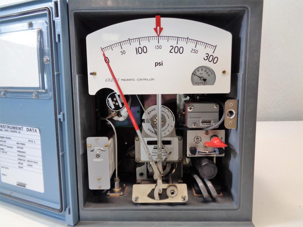 Foxboro 0 - 300 PSI Pneumatic Controller 43APG-FA42C/PB-AA